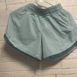 Lululemon Track That Mid-Rise Short 5" size 6
